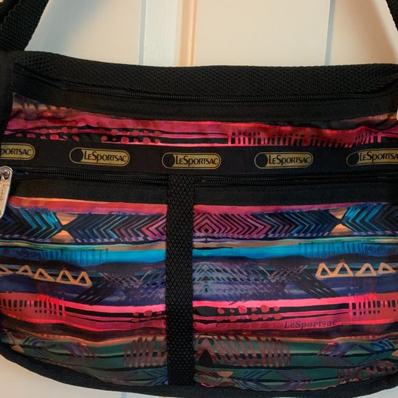 Lesportsac multicolor patterned shoulder or cross body bag - Picture 2 of 9